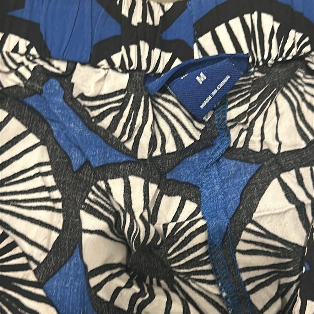 Marimekko for Target blue floral shorts NWT sz M - Picture 2 of 3